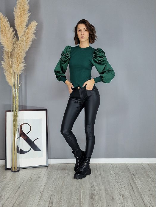 Majica Della